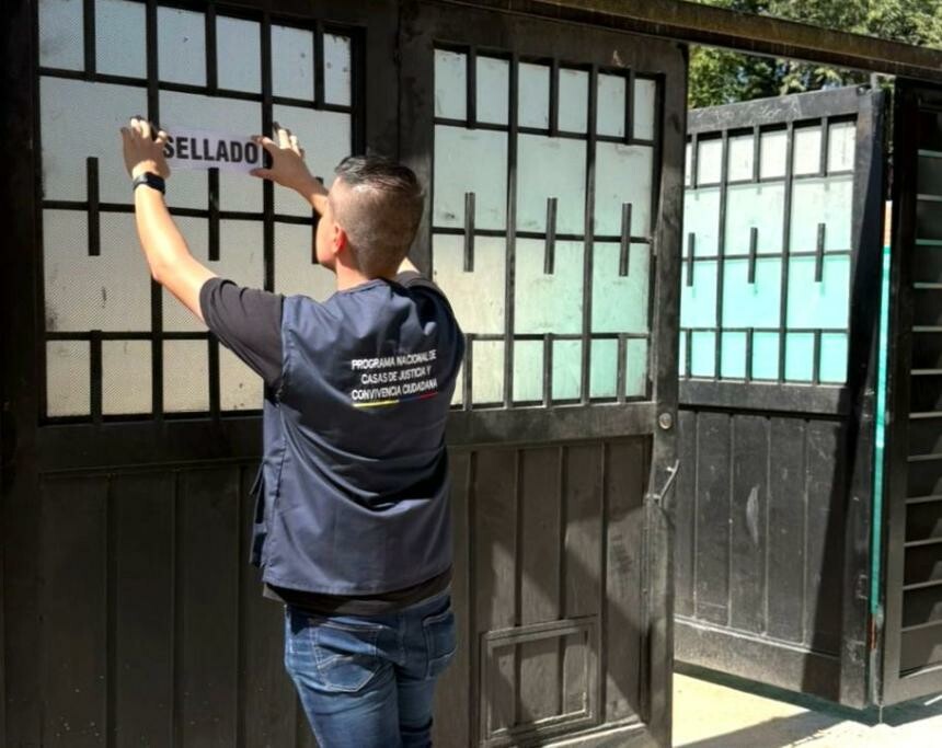 Sellan construcción ilegal en Hato de la Virgen