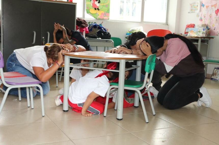 Simulacro inclusivo fortalece la cultura de prevención en estudiantes con discapacidad auditiva