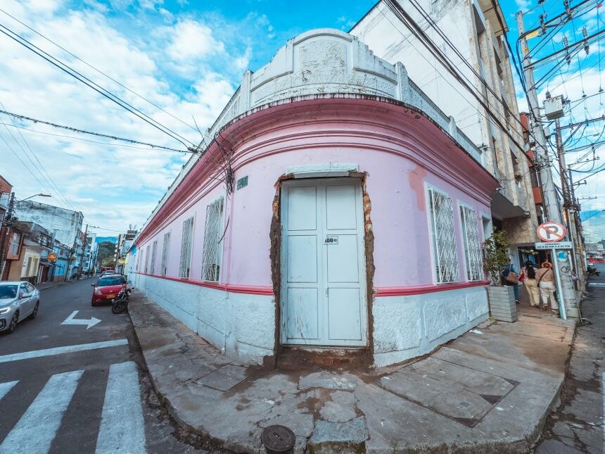 Suspenden obra en la ‘Casa de la Novia’ por falta de licencia