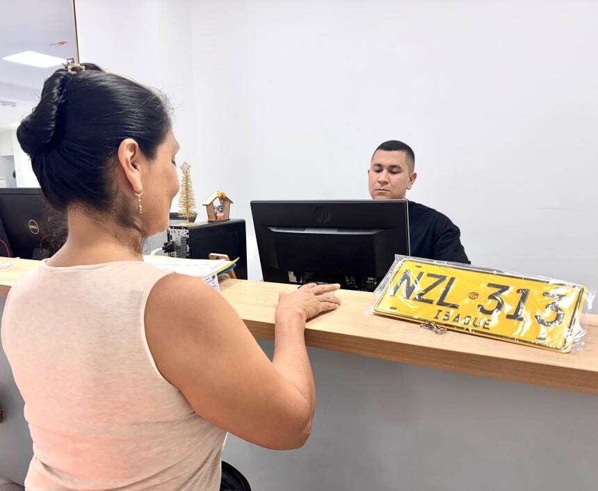 Trámites de matrícula de vehículos en Ibagué crecen 200% en tres años